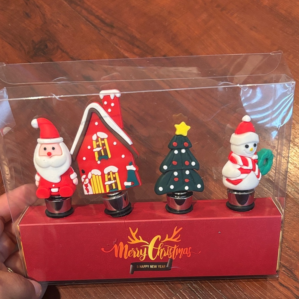 Holiday Cheer Wine Bottle Stopper Set